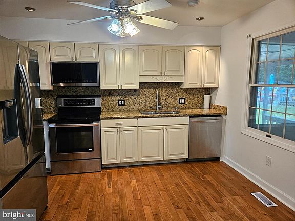 3rd image of 12615 Indian Ln