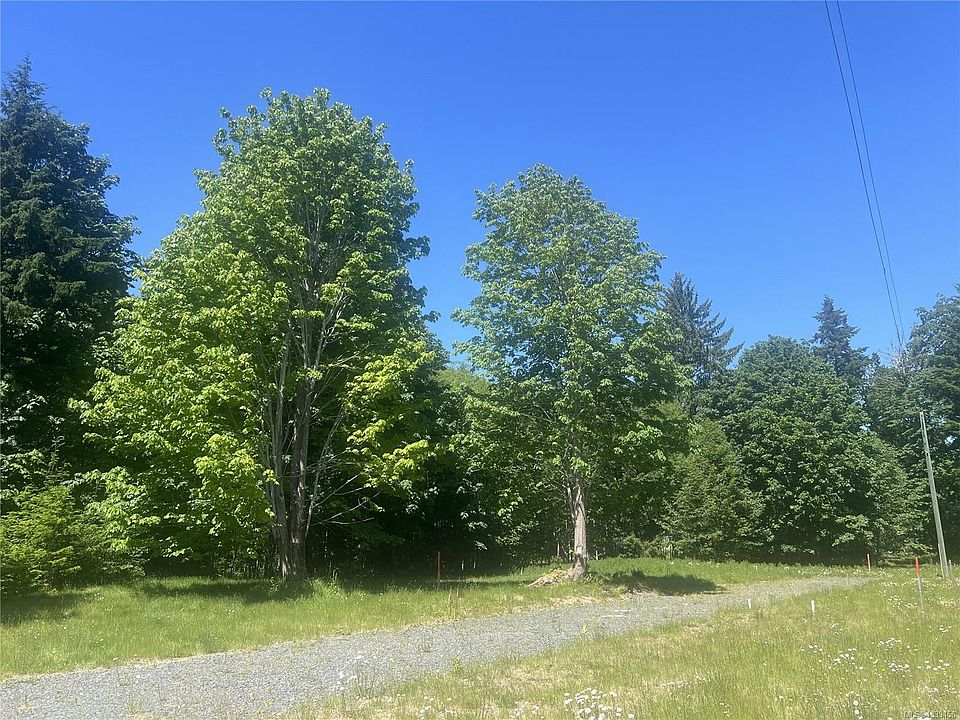1st image of 4 Creekside Dr