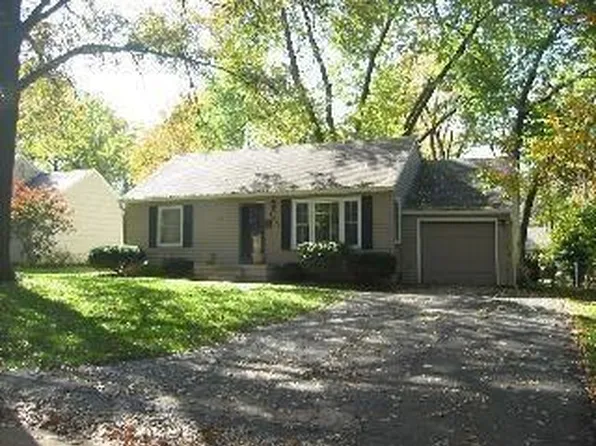4201 W 73rd St, Prairie Village, KS 66208