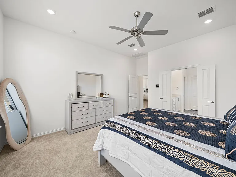 147 Starfall Dr — Photo 24