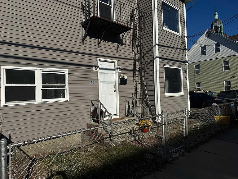 60 Whitney St #3 — Photo 1