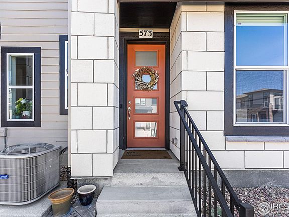 3rd image of 573 Canary Ln