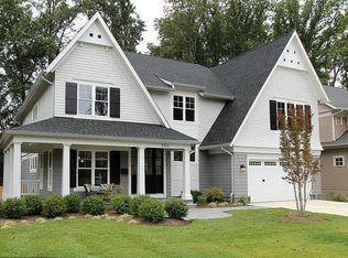 5816 Plainview Rd, Bethesda, MD 20817