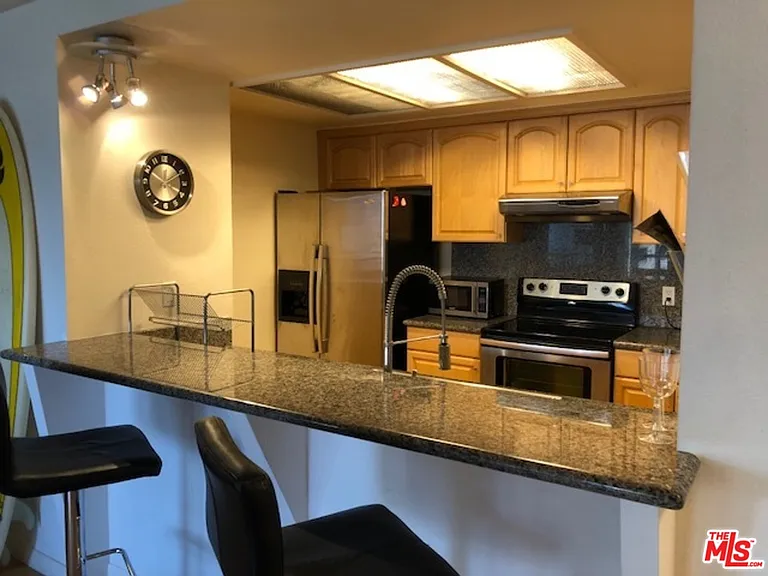 600 W 9th St #1101 — Photo 3