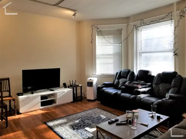 17 Euston St #2, Brookline, MA 02446