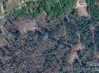 101 Pine Ridge Ct, Burgaw, NC 28425