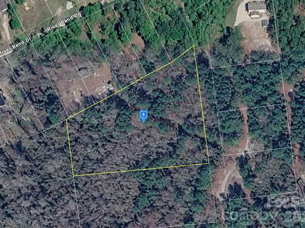 101 Pine Ridge Ct, Burgaw, NC 28425