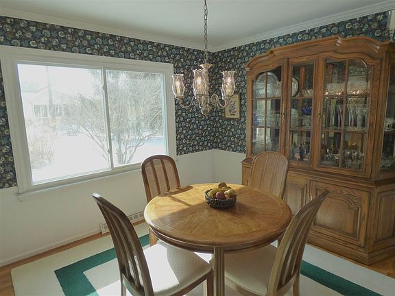 3rd image of 1316 Berkshire Dr