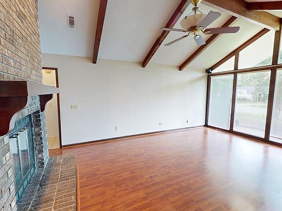 3rd image of 619 Chapelwood Dr