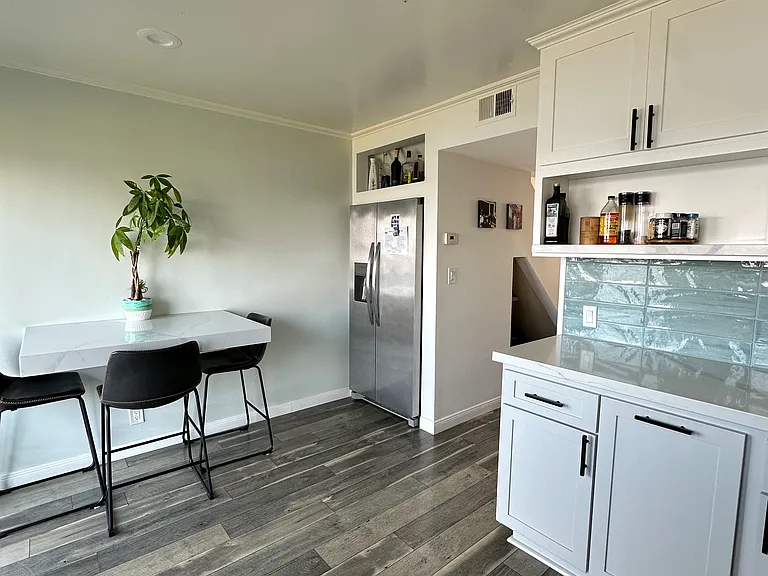 2525 Jefferson St #M — Photo 9