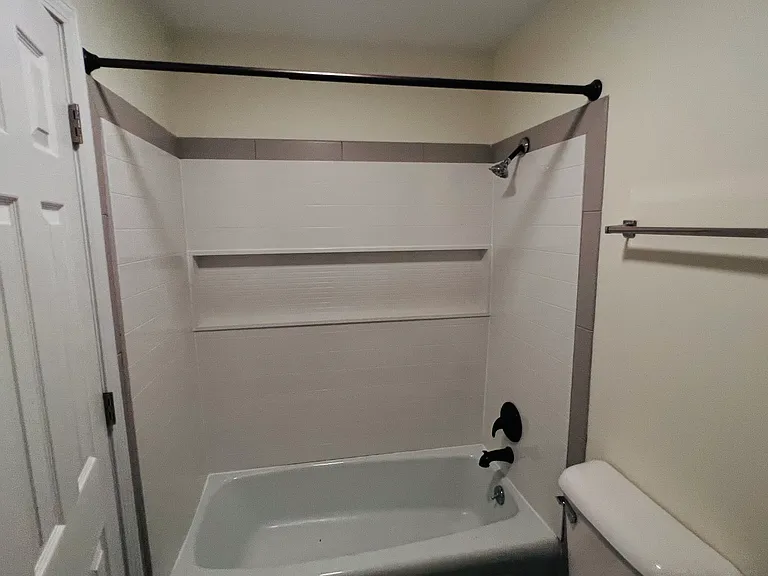 566 Somerset Ln #7 — Photo 11