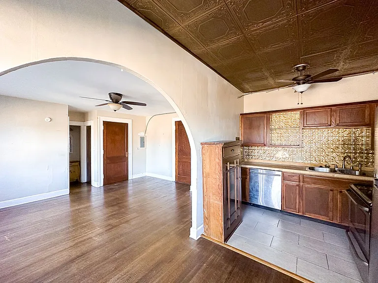 5819 E Washington St #14 — Photo 6
