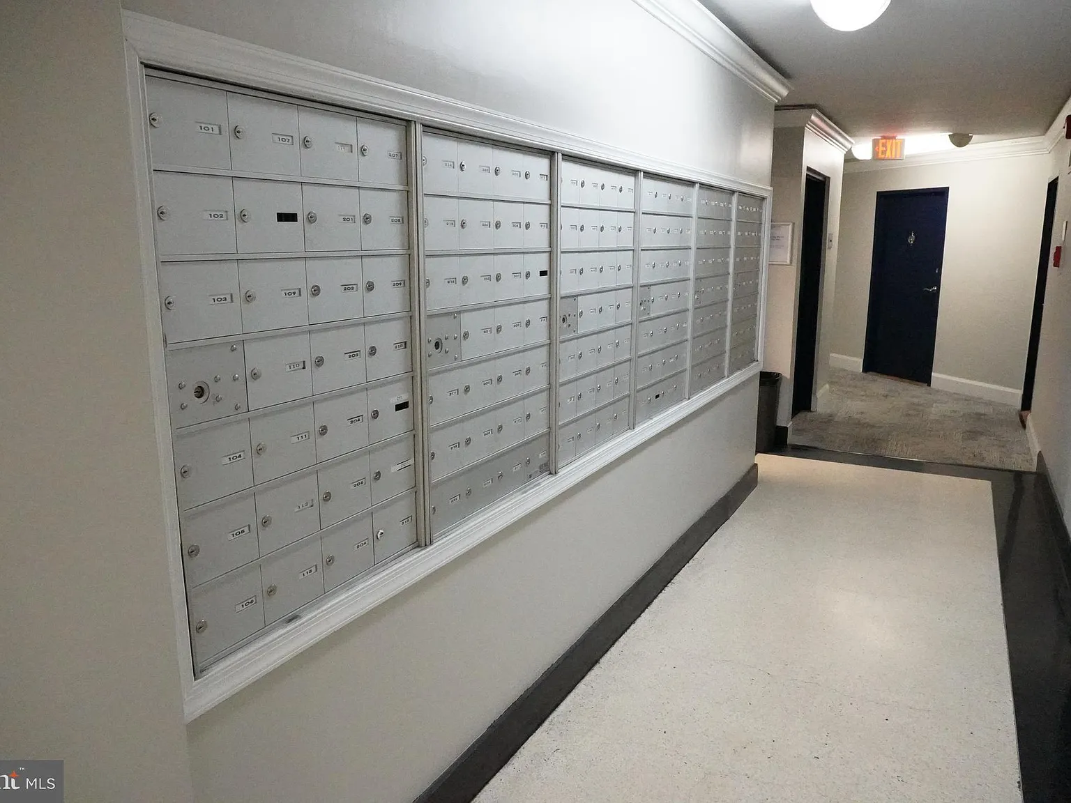 1 bed, 667 sqft, $2,100 — Photo 3