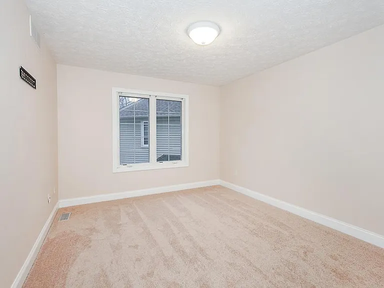 3729 Edgehill Dr — Photo 21