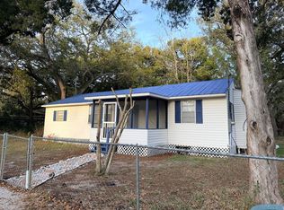 21 Jackie Whitehurst St, Apalachicola, FL 32320