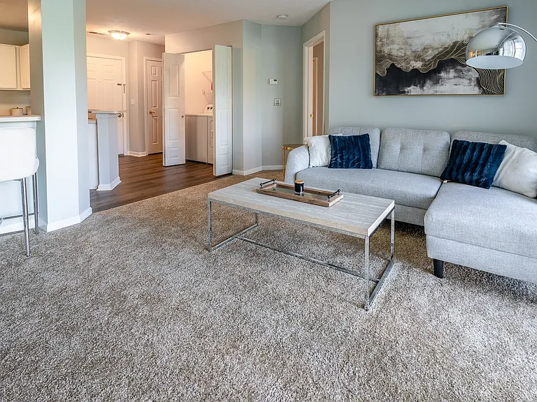 Creekside at Meadowbrook Apartments — Photo 10