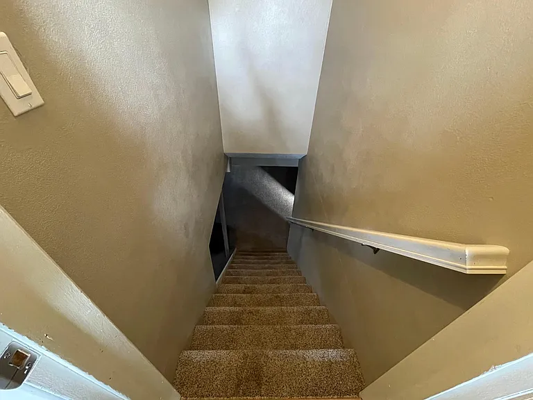 2803 Henry Ct NW — Photo 2
