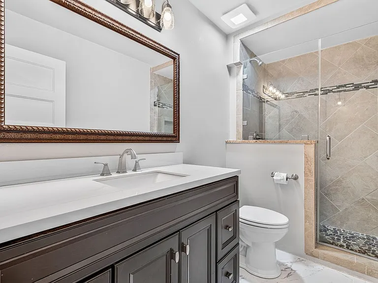 138 River Breeze Dr — Photo 31
