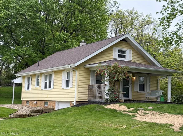 6854 Hillway Ave NW, North Canton, OH 44720