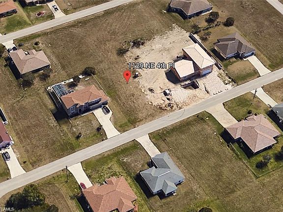 2nd image of 1129 NE 4th Pl