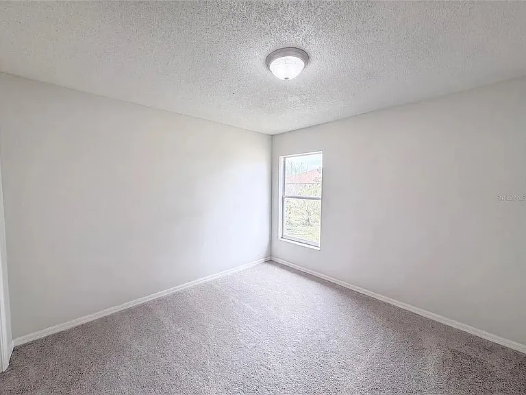 1037 Highland Crest Cir — Photo 8