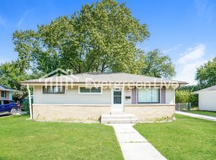 8736 W Monrovia Ave, Milwaukee, WI 53225