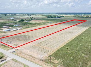 4327 Polak Rd, Wallis, TX 77485