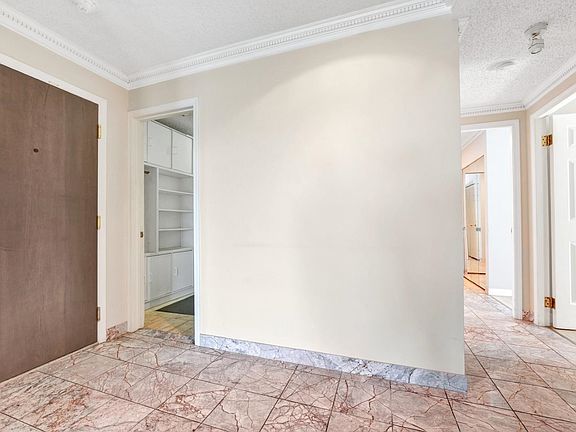 3rd image of 1675 Hornby St #203