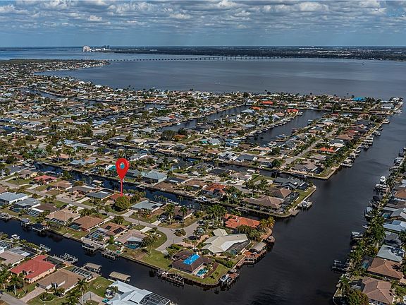 2nd image of 3511 SE 18th Pl