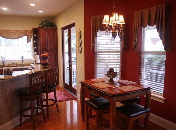 3rd image of 622 Limona Woods Dr