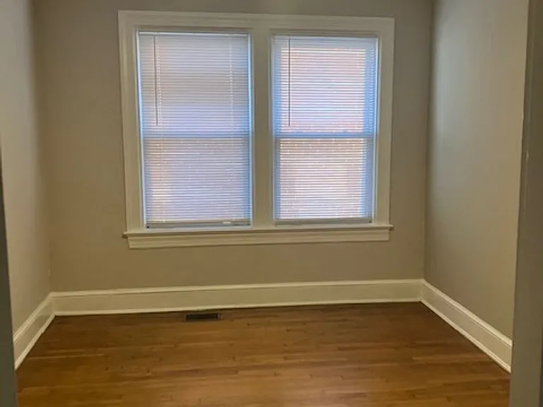 2103 Mount Vernon Ave — Photo 6