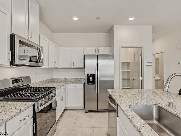 498 Canary Song Dr — Photo 11