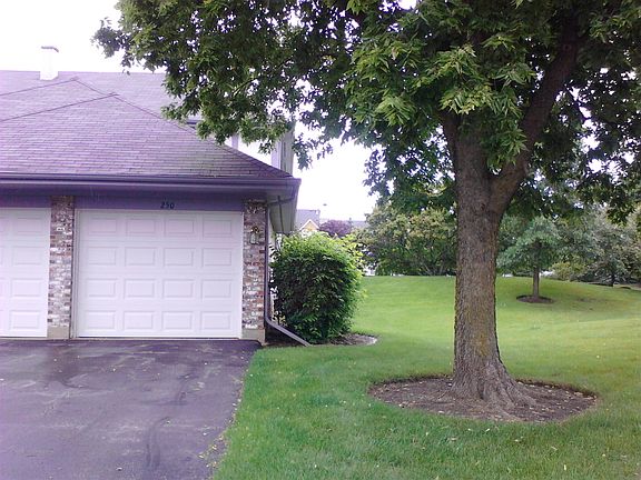 4th image of 262 Southwick Ct