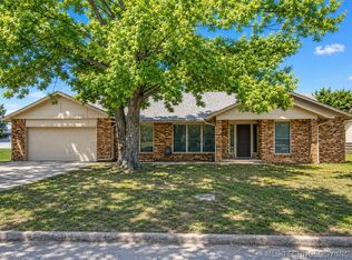 11712 S 98th East Ave, Bixby, OK 74008