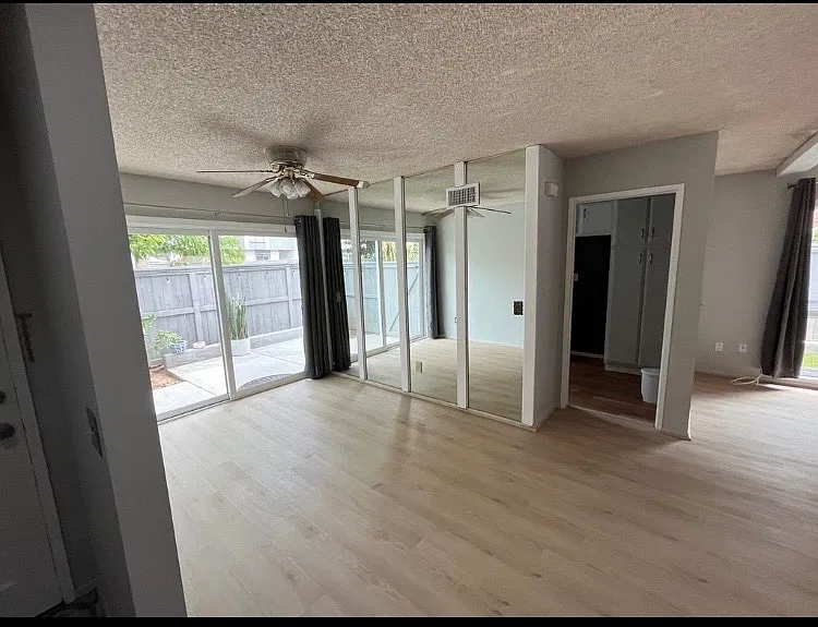 Shasta Ln, Costa Mesa — Photo 3