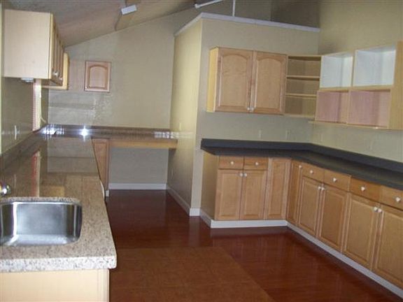 5th image of 1904 Silverwood Ave