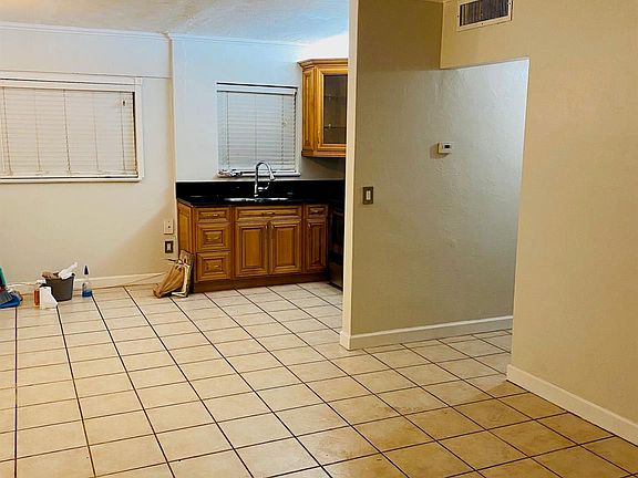 4th image of 1301 N 12th Ct #12A