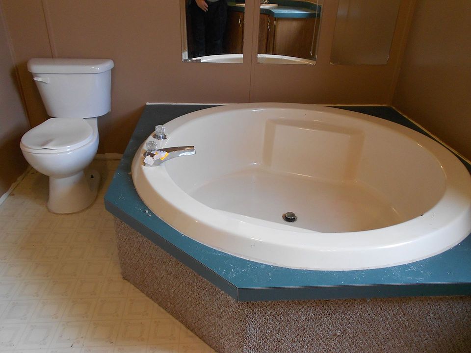 2nd image of 11915 Heather Dr