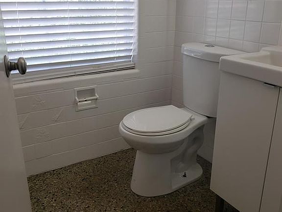 3rd image of 3637 S Olive Ave #4