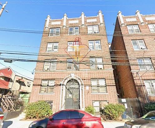 1st image of 485 Garfield Ave #10E