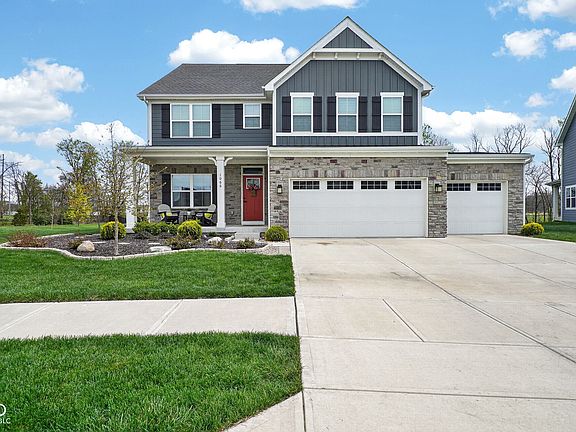 2nd image of 1066 Woodglen Dr