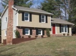 344 Greenbank Rd, Fredericksburg, VA 22406
