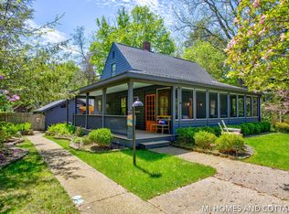 611 Campbell Rd, Douglas, MI 49406