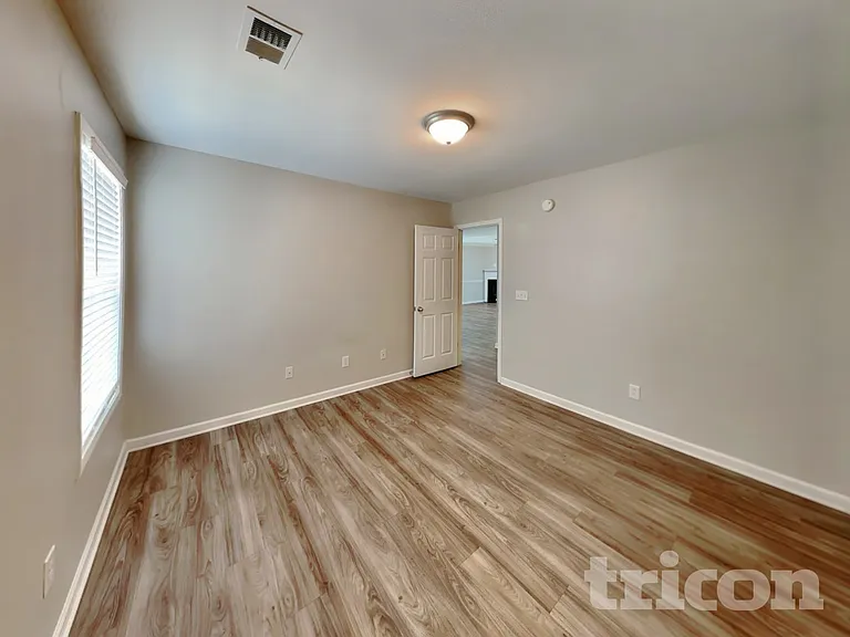 1204 Green Turf Ln — Photo 14