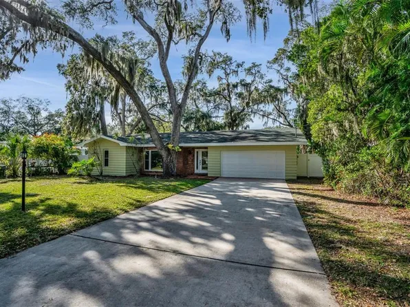 230 Velma Dr W, Largo, FL 33770