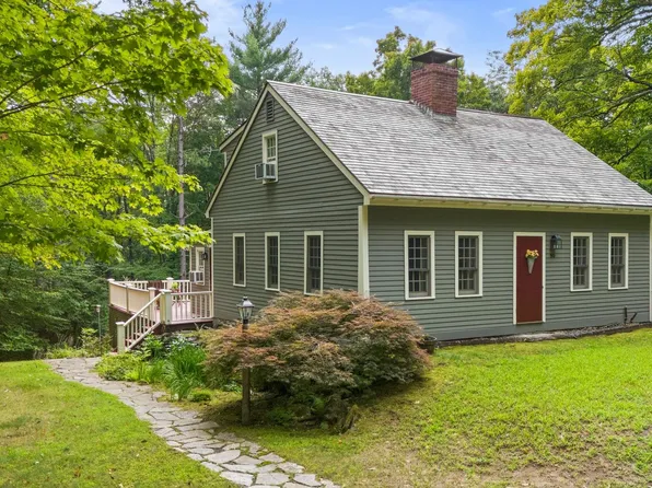 50 Fairgrounds Road, Bradford, NH 03221