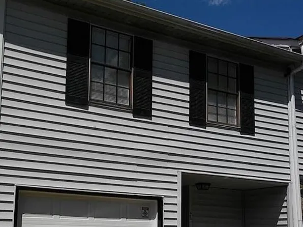 2511 Pine Tree Trl S, Atlanta, GA 30349