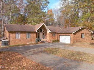 1213 N Logsdon Pkwy, Radcliff, KY 40160