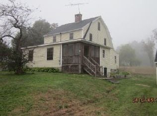 5 Russell Stage Rd, Blandford, MA 01008