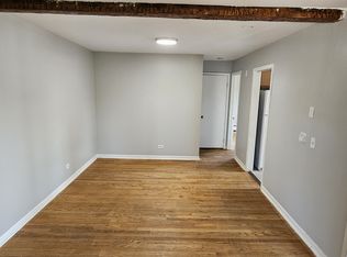 1415 Abbott Dr APT 2, Elgin, IL 60123